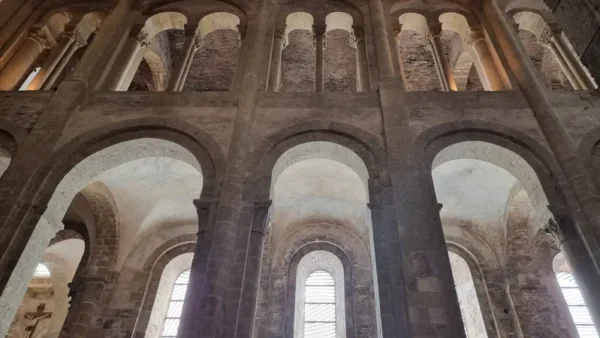 Interieurabbatialeconques