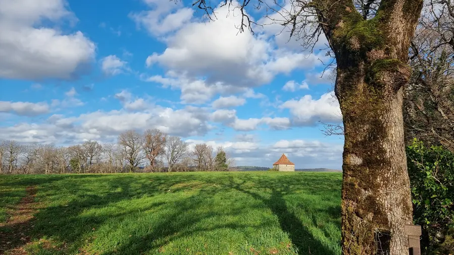 Cabanon sur le causse du Quercy