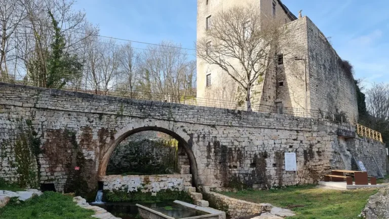 Château de Cadrieu