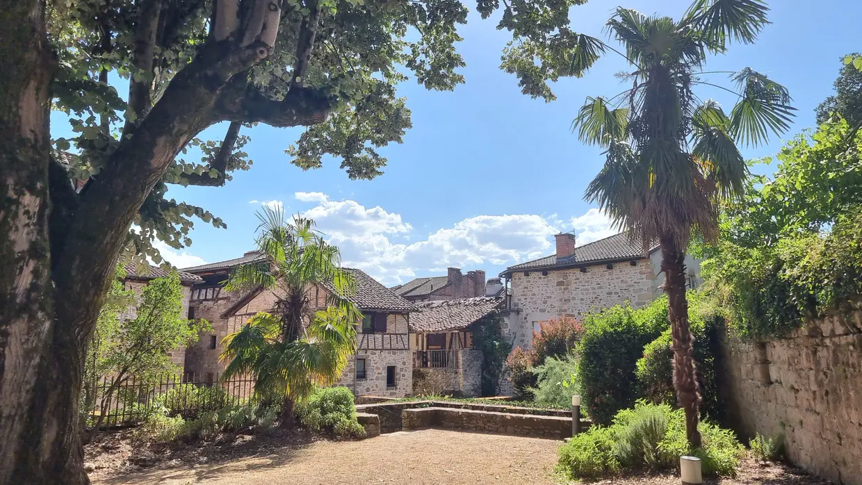 les toits de Figeac en juin 2026