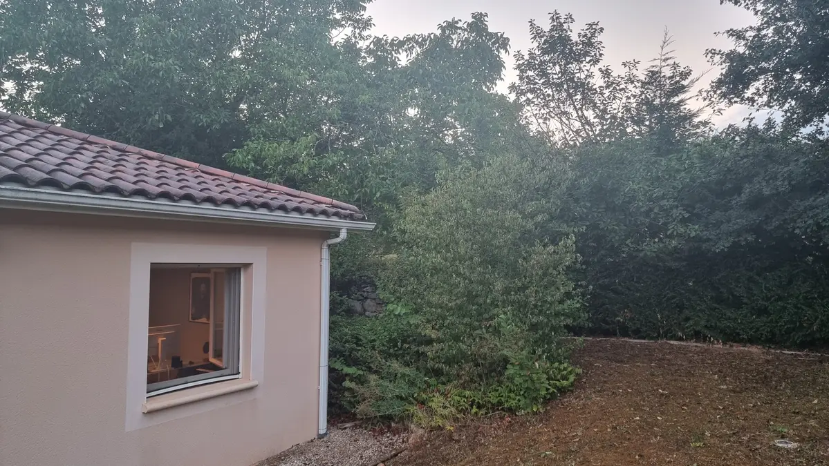 Bureau ouvert sur le jardin