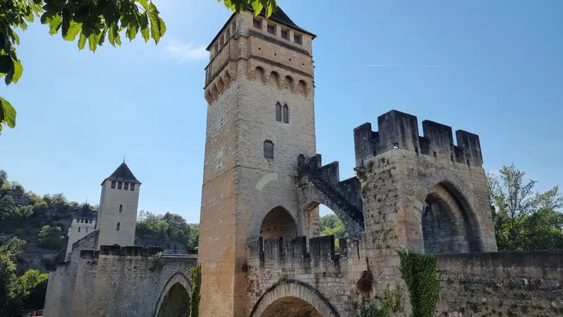 Le Pont Valentré à Cahors en Juin 2026