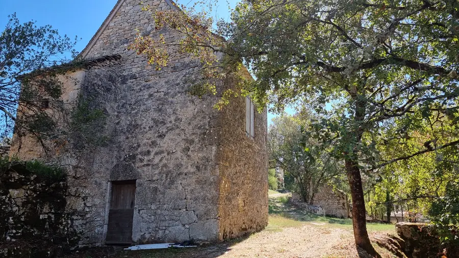 Maison à l'entrée du village de Calvignac